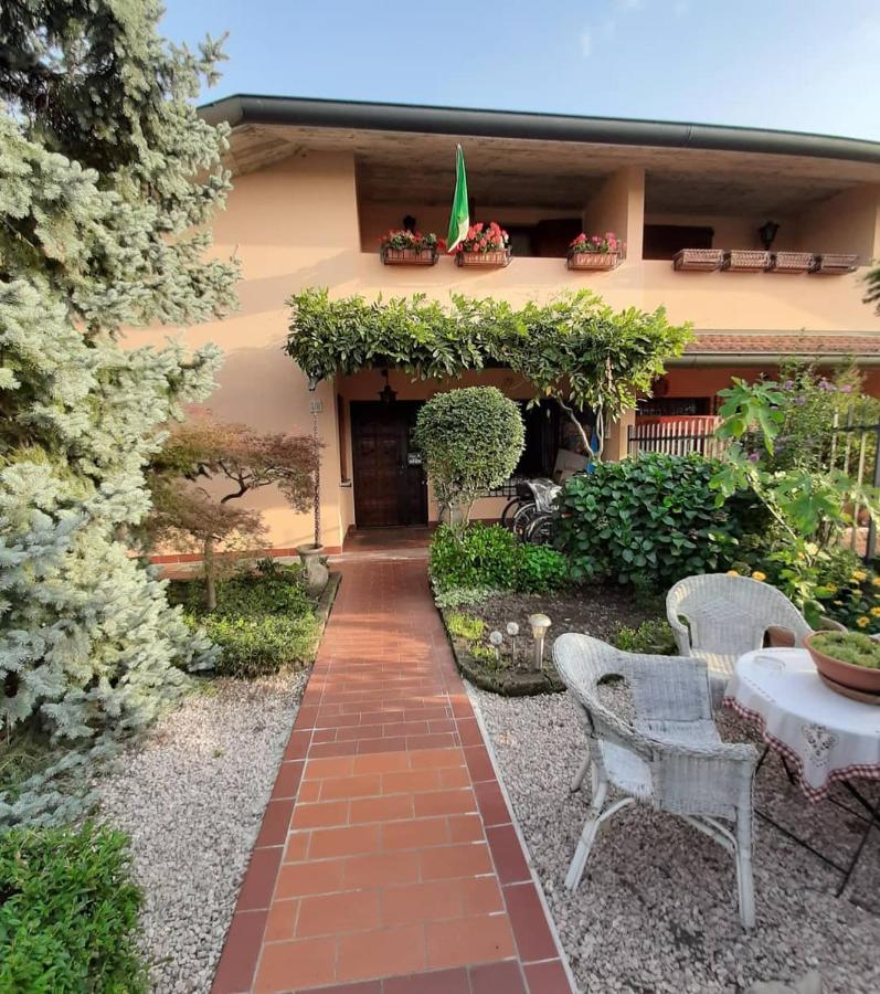 B&B L'Isola Di Casa 브렘베이트 외부 사진
